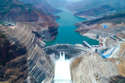 雅鲁藏布江水电站开工建设，石墨烯材料大展宏图